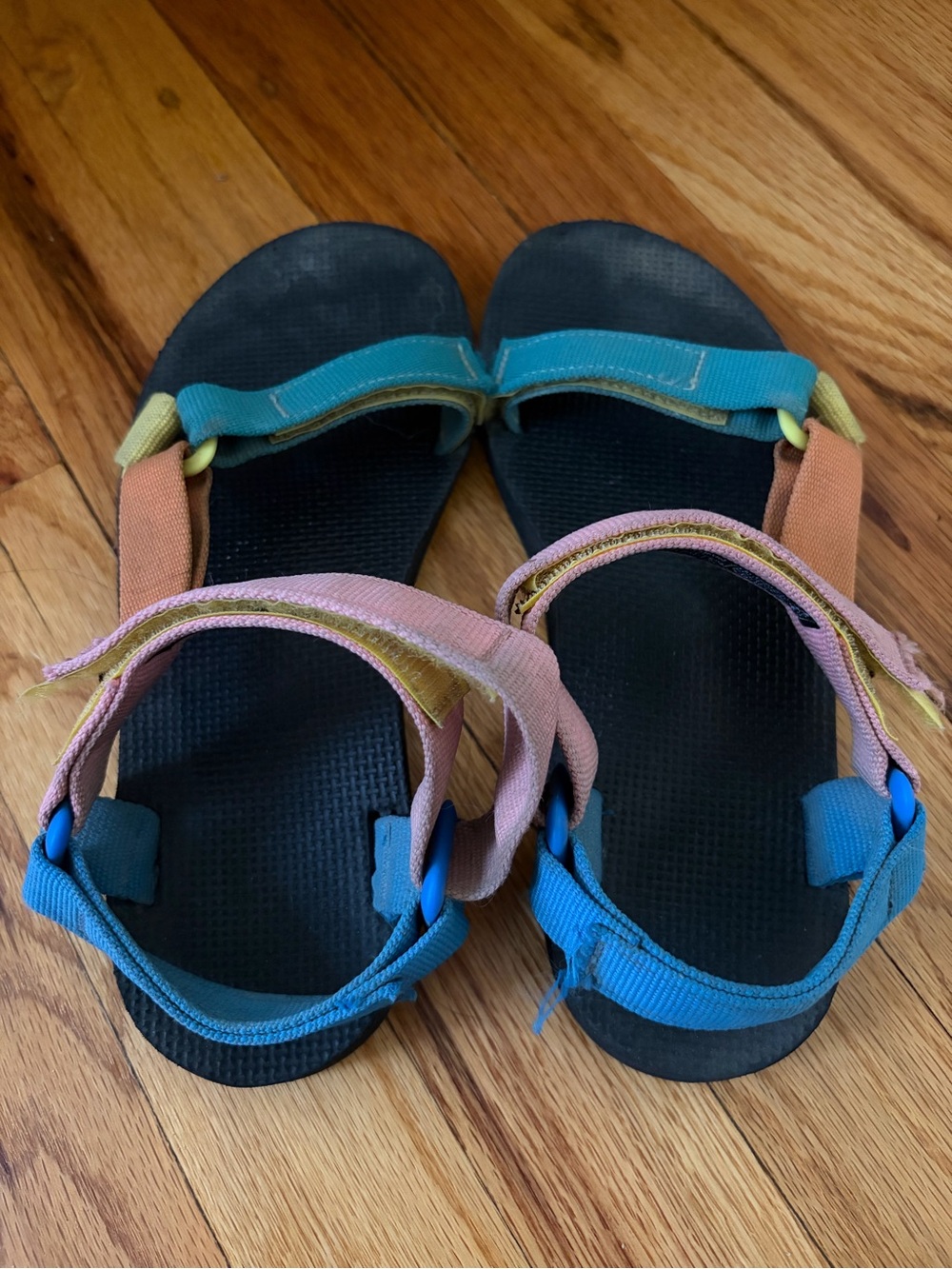 Teva Rainbow Sandals